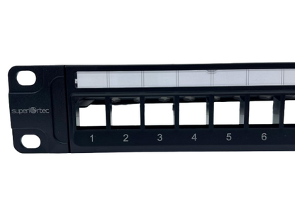 لوحة توصيل Superiortec Cat6 24 منفذ غير محملة